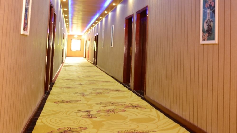 Warm Harbor Hotel Лівінґстон Екстер'єр фото